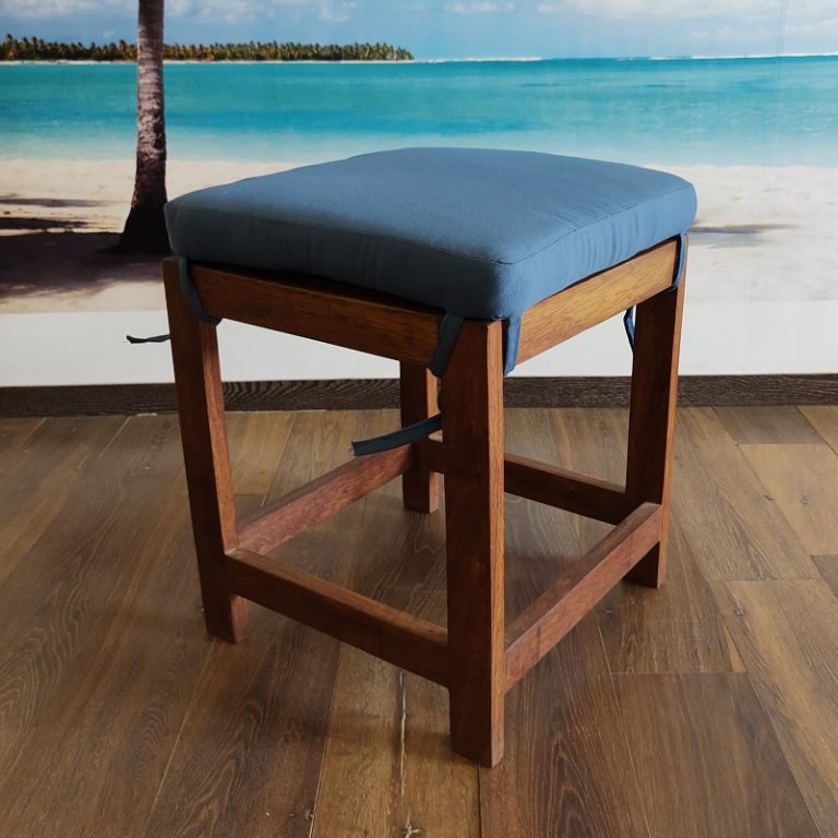 muebles para exterior de madera y de combinación de madera con herrería