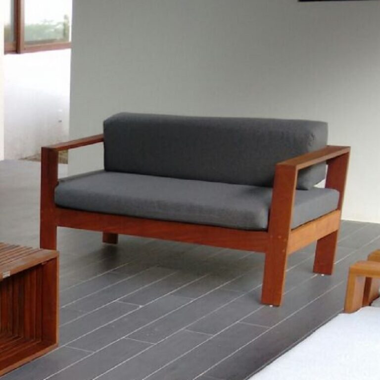 muebles para exterior de madera y de combinación de madera con herrería