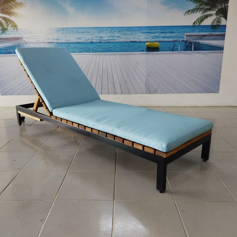 Camastro de madera y acero- arkideck