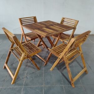 40% Comedor Cuadrado Pleglable Teca